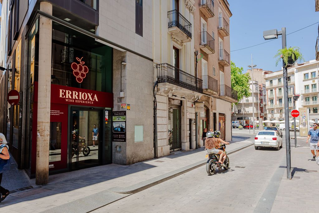 %Errioxa tienda de vinos en figueres% Cata inmersiva de vinos en Figueres